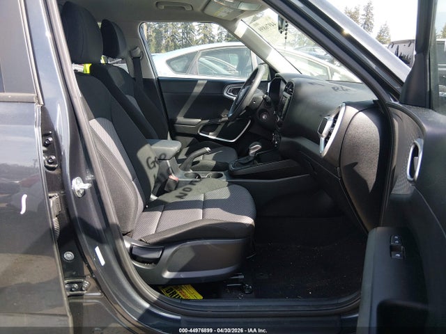 KNDJ23AU2R7908942 KIA SOUL LX