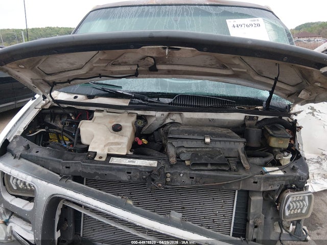 44976920 :رقم المزاد ، 1GTEG15W6Y1245895 vin ، 2000 Gmc Savana Standard مزاد بيع