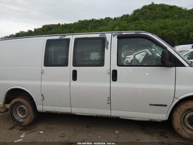 44976920 :رقم المزاد ، 1GTEG15W6Y1245895 vin ، 2000 Gmc Savana Standard مزاد بيع