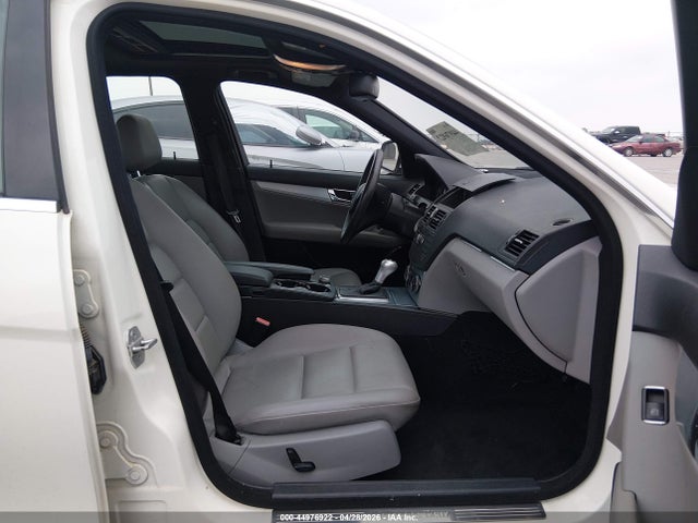 Продаж на аукціоні авто 2008 Mercedes-benz C 300 Luxury/sport, vin: WDDGF54XX8F062201, номер лоту: 44976922