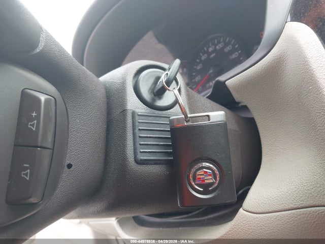 44976936 :رقم المزاد ، 1G6KH5E65BU145061 vin ، 2011 Cadillac Dts Premium Collection مزاد بيع