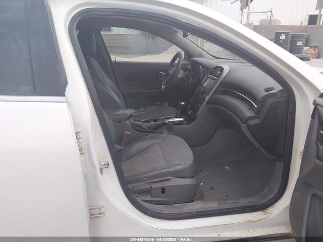 Chevrolet MALIBU 1LT 2015 1G11C5SL8FF165678 Image 5