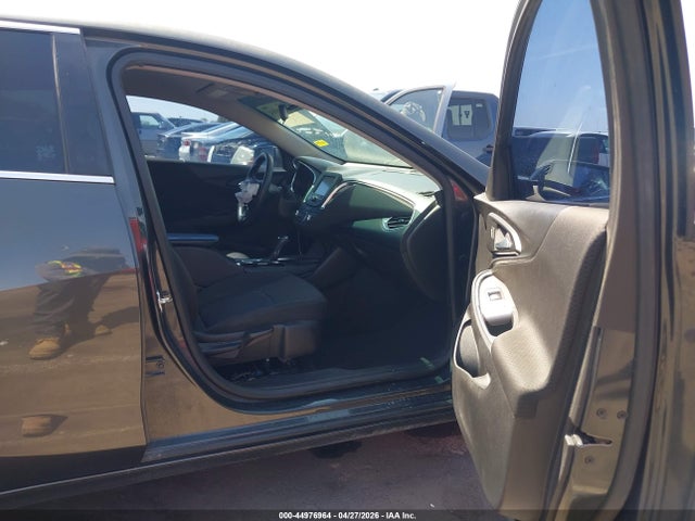 Продаж на аукціоні авто 2018 Chevrolet Malibu Lt, vin: 1G1ZD5ST3JF234494, номер лоту: 44976964