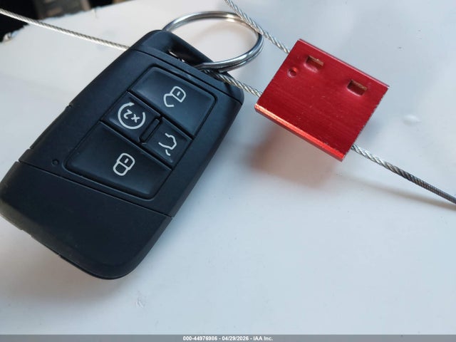 44976986 :رقم المزاد ، 3VVJX7B22NM023048 vin ، 2022 Volkswagen Taos 1.5t Sel مزاد بيع