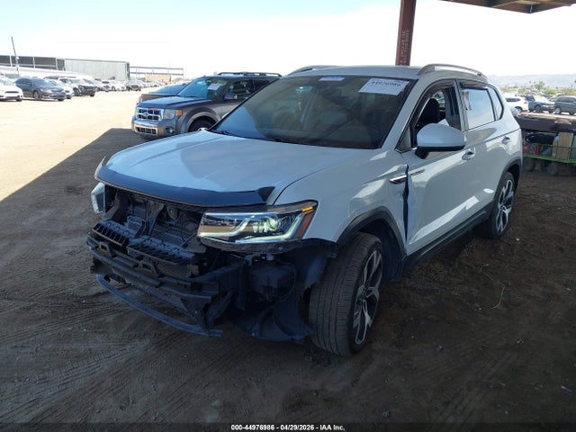 44976986 :رقم المزاد ، 3VVJX7B22NM023048 vin ، 2022 Volkswagen Taos 1.5t Sel مزاد بيع
