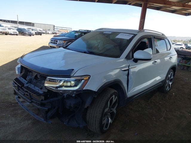 44976986 :رقم المزاد ، 3VVJX7B22NM023048 vin ، 2022 Volkswagen Taos 1.5t Sel مزاد بيع