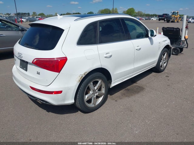2012 Audi Q5 3.2 Premium Plus მანქანა იყიდება აუქციონზე, vin: WA1DKAFP6CA083349, აუქციონის ნომერი: 44977066