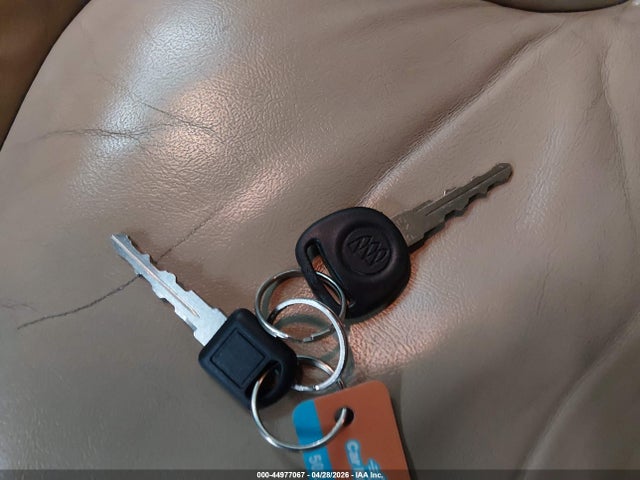 44977067 :رقم المزاد ، 1G4CW54KX44143990 vin ، 2004 Buick Park Avenue مزاد بيع