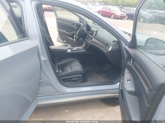 1HGCV3F96NA004871 Honda Accord Hybrid Touring