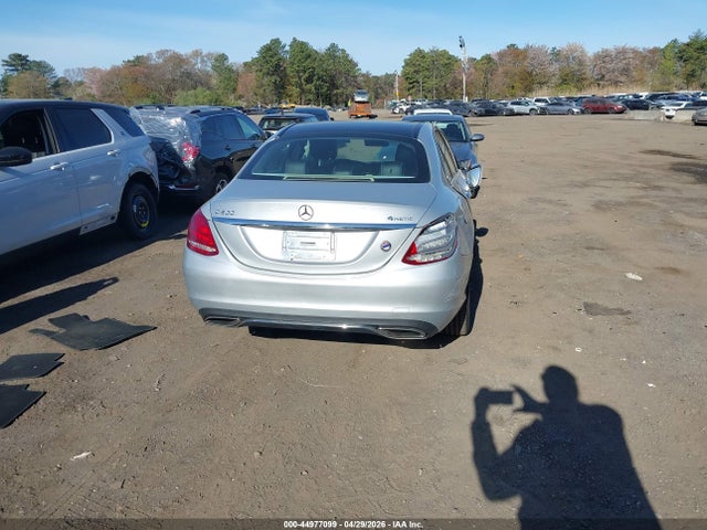 2015 Mercedes-benz C 300 4matic მანქანა იყიდება აუქციონზე, vin: 55SWF4KB9FU004037, აუქციონის ნომერი: 44977099
