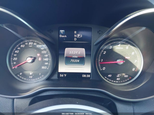 2015 Mercedes-benz C 300 4matic მანქანა იყიდება აუქციონზე, vin: 55SWF4KB9FU004037, აუქციონის ნომერი: 44977099