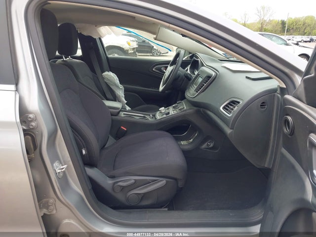 Продажа на аукционе авто 2015 Chrysler 200 Limited, vin: 1C3CCCAB8FN502289, номер лота: 44977133