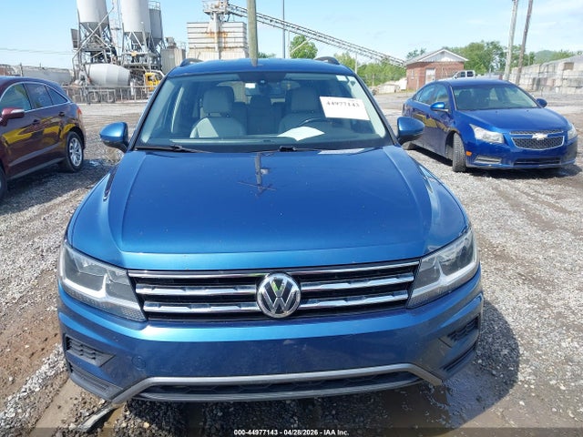 44977143 :رقم المزاد ، 3VV2B7AX9JM105501 vin ، 2018 Volkswagen Tiguan 2.0t Se/2.0t Sel مزاد بيع