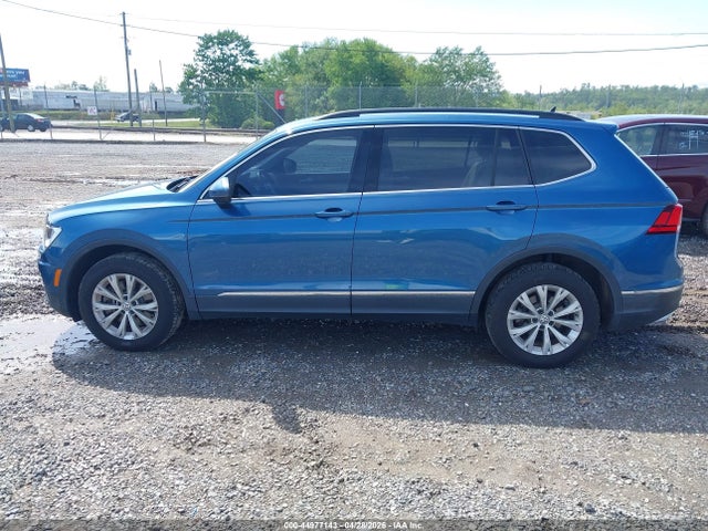 44977143 :رقم المزاد ، 3VV2B7AX9JM105501 vin ، 2018 Volkswagen Tiguan 2.0t Se/2.0t Sel مزاد بيع