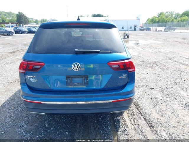 44977143 :رقم المزاد ، 3VV2B7AX9JM105501 vin ، 2018 Volkswagen Tiguan 2.0t Se/2.0t Sel مزاد بيع