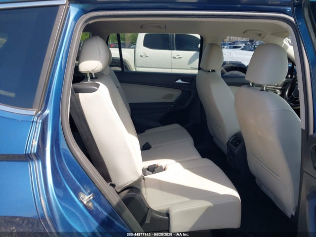 44977143 :رقم المزاد ، 3VV2B7AX9JM105501 vin ، 2018 Volkswagen Tiguan 2.0t Se/2.0t Sel مزاد بيع