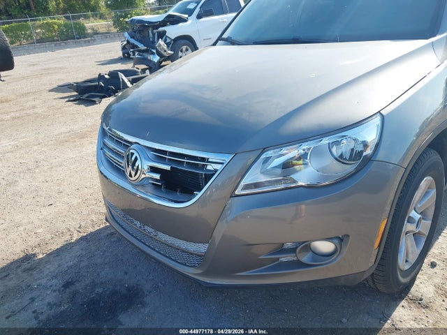 2009 Volkswagen Tiguan S/se/sel მანქანა იყიდება აუქციონზე, vin: WVGAV75N09W513435, აუქციონის ნომერი: 44977178