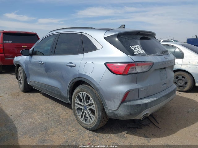 44977191 :رقم المزاد ، 1FMCU0H60NUB11878 vin ، 2022 Ford Escape Sel مزاد بيع