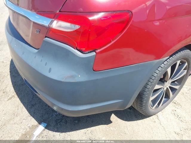 44977206 :رقم المزاد ، 1C3CCBBG6EN118451 vin ، 2014 Chrysler 200 Touring مزاد بيع