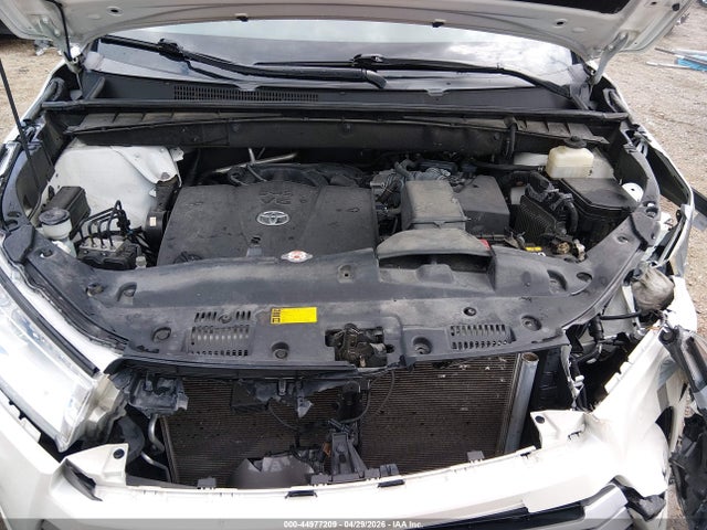 44977209 :رقم المزاد ، 5TDJZRFH7JS895948 vin ، 2018 Toyota Highlander Xle مزاد بيع