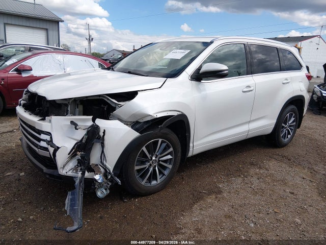 44977209 :رقم المزاد ، 5TDJZRFH7JS895948 vin ، 2018 Toyota Highlander Xle مزاد بيع