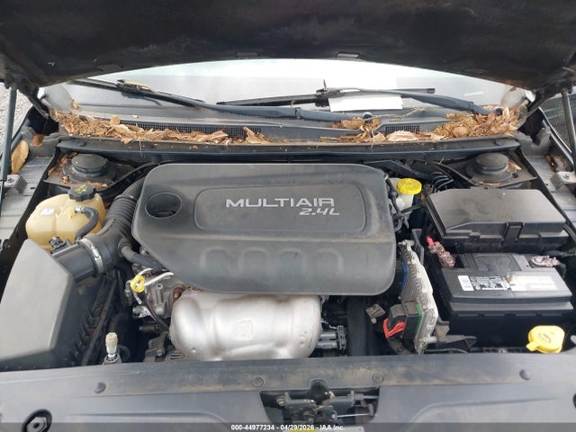 44977234 :رقم المزاد ، 1C3CCCAB4FN746196 vin ، 2015 Chrysler 200 Limited مزاد بيع