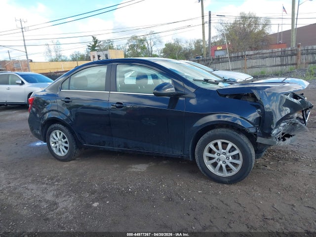 44977267 :رقم المزاد ، 1G1JD5SHXH4163910 vin ، 2017 Chevrolet Sonic Lt Auto مزاد بيع