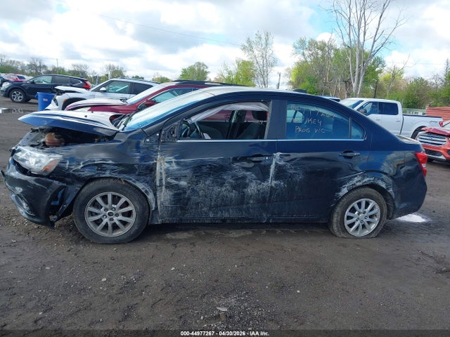 44977267 :رقم المزاد ، 1G1JD5SHXH4163910 vin ، 2017 Chevrolet Sonic Lt Auto مزاد بيع
