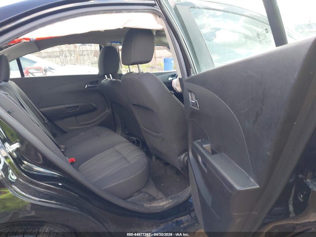 44977267 :رقم المزاد ، 1G1JD5SHXH4163910 vin ، 2017 Chevrolet Sonic Lt Auto مزاد بيع