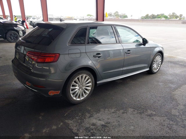 2017 Audi A3 E-tron 1.4t Premium მანქანა იყიდება აუქციონზე, vin: WAUUPBFF9HA070331, აუქციონის ნომერი: 44977307