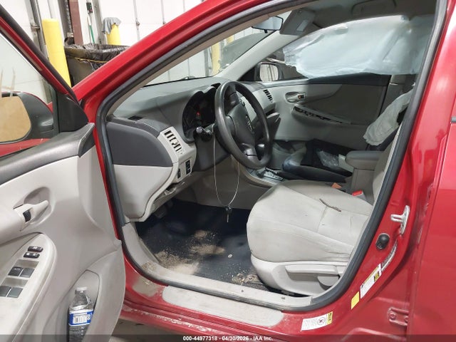 44977318 :رقم المزاد ، 2T1BU4EE6DC984467 vin ، 2013 Toyota Corolla L مزاد بيع