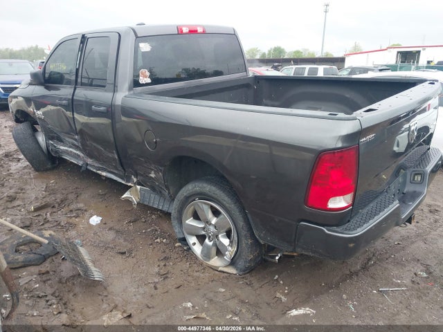 Продаж на аукціоні авто 2018 Ram 1500 Express  4x4 6'4 Box, vin: 1C6RR7FTXJS327980, номер лоту: 44977346