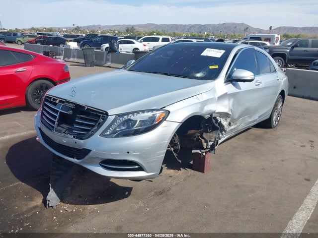 Mercedes-Benz S 550 4matic 2015 WDDUG8FB2FA155355 Image 2