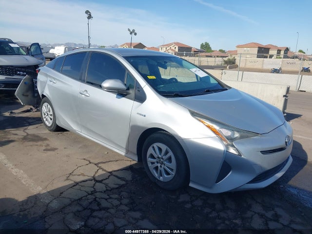 Toyota Prius Two 2016 JTDKBRFU8G3004842 Image 1