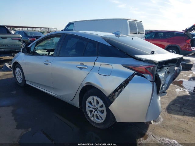 Toyota Prius Two 2016 JTDKBRFU8G3004842 Image 3