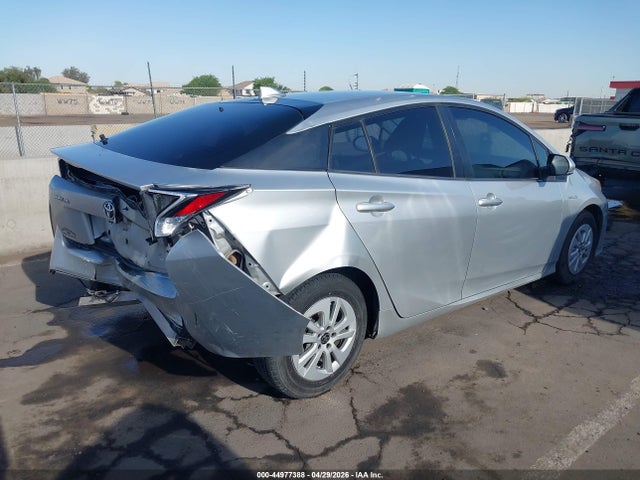 Toyota Prius Two 2016 JTDKBRFU8G3004842 Image 4