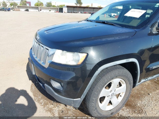 2012 Jeep Grand Cherokee Laredo მანქანა იყიდება აუქციონზე, vin: 1C4RJEAG8CC305388, აუქციონის ნომერი: 44977391