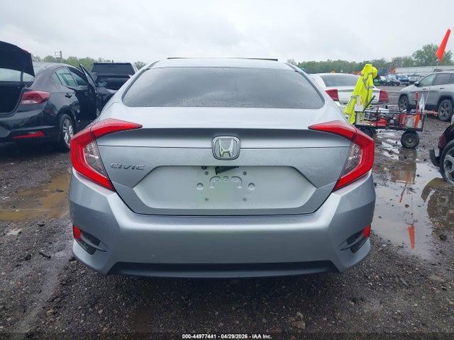 2018 Honda Civic Lx მანქანა იყიდება აუქციონზე, vin: 2HGFC2F57JH557552, აუქციონის ნომერი: 44977441
