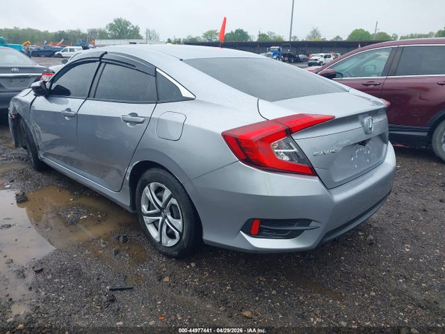 2018 Honda Civic Lx მანქანა იყიდება აუქციონზე, vin: 2HGFC2F57JH557552, აუქციონის ნომერი: 44977441