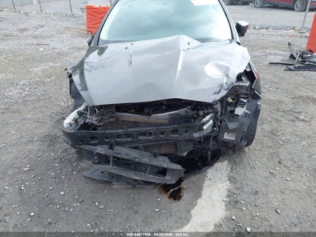 44977506 :رقم المزاد ، 1FADP3F24FL339333 vin ، 2015 Ford Focus Se مزاد بيع