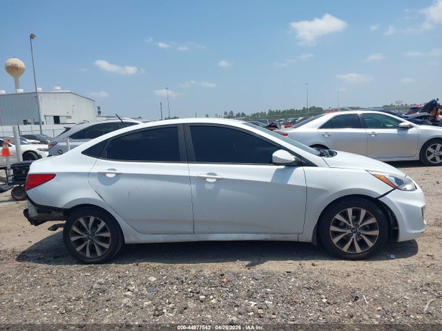 2017 Hyundai Accent Value Edition მანქანა იყიდება აუქციონზე, vin: KMHCT4AE9HU282774, აუქციონის ნომერი: 44977542