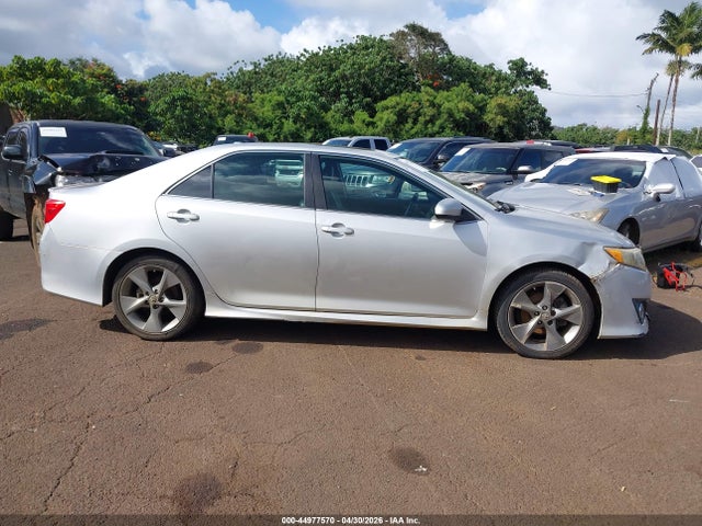 44977570 :رقم المزاد ، 4T1BK1FK0CU501545 vin ، 2012 Toyota Camry Se V6 مزاد بيع
