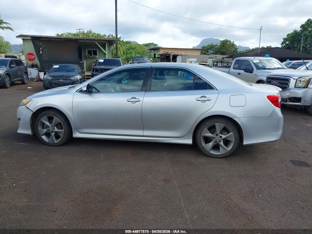 44977570 :رقم المزاد ، 4T1BK1FK0CU501545 vin ، 2012 Toyota Camry Se V6 مزاد بيع
