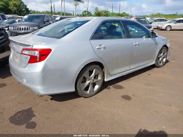 44977570 :رقم المزاد ، 4T1BK1FK0CU501545 vin ، 2012 Toyota Camry Se V6 مزاد بيع