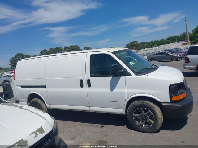 2017 Chevrolet Express 2500 Work Van მანქანა იყიდება აუქციონზე, vin: 1GCWGAF13H1321550, აუქციონის ნომერი: 44977586