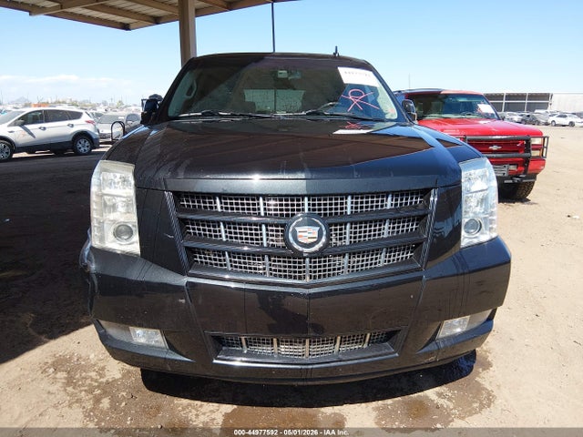 2013 Cadillac Escalade Premium მანქანა იყიდება აუქციონზე, vin: 1GYS4CEF2DR151803, აუქციონის ნომერი: 44977592