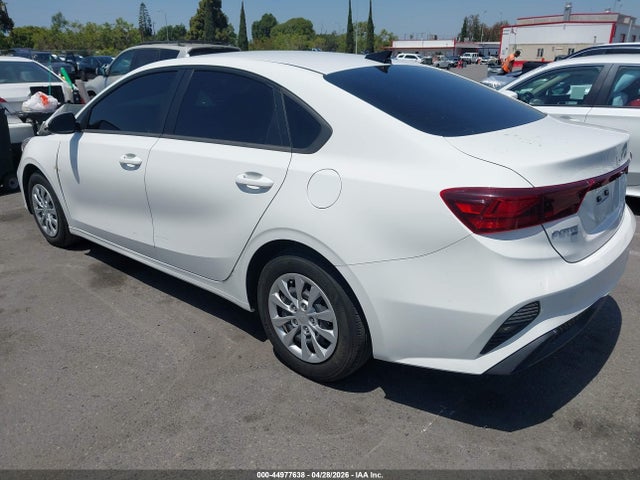 3KPF24AD9PE568973 KIA FORTE LX