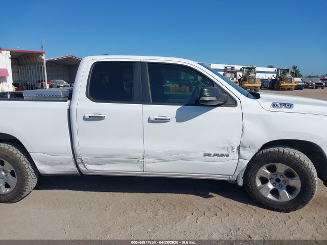 Продажа на аукционе авто 2020 Ram 1500 Big Horn  4x2 6'4 Box, vin: 1C6RREBT7LN229548, номер лота: 44977654