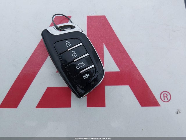 44977658 :رقم المزاد ، 1C3CCCAB9FN655800 vin ، 2015 Chrysler 200 Limited مزاد بيع