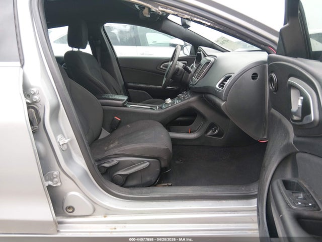 44977658 :رقم المزاد ، 1C3CCCAB9FN655800 vin ، 2015 Chrysler 200 Limited مزاد بيع